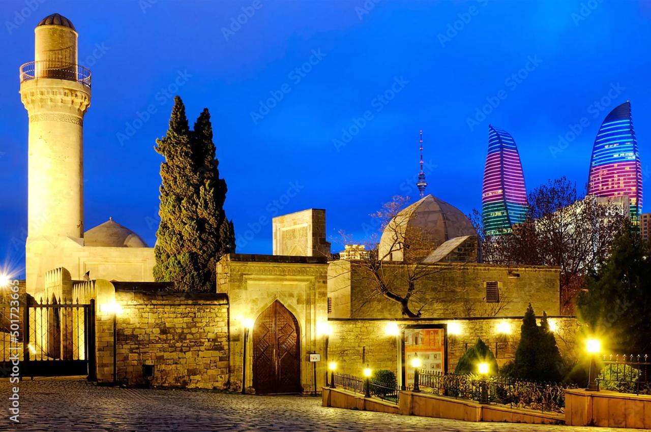 La Villa Hotel Old Baku Exterior photo